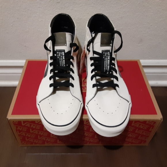 Vans - Picture 4 of 4